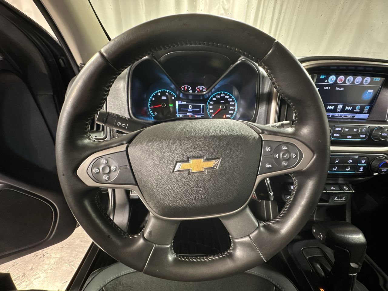 Used 2018 Chevrolet Colorado Z71 image 23
