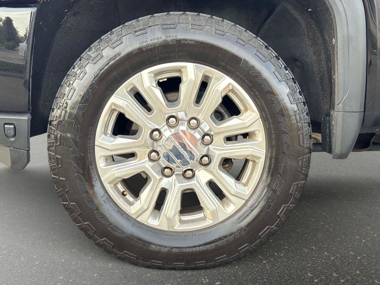 Used 2022 GMC Sierra 2500 Denali image 8