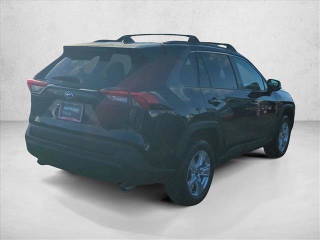 Used 2021 Toyota RAV4 XLE FWD image 5