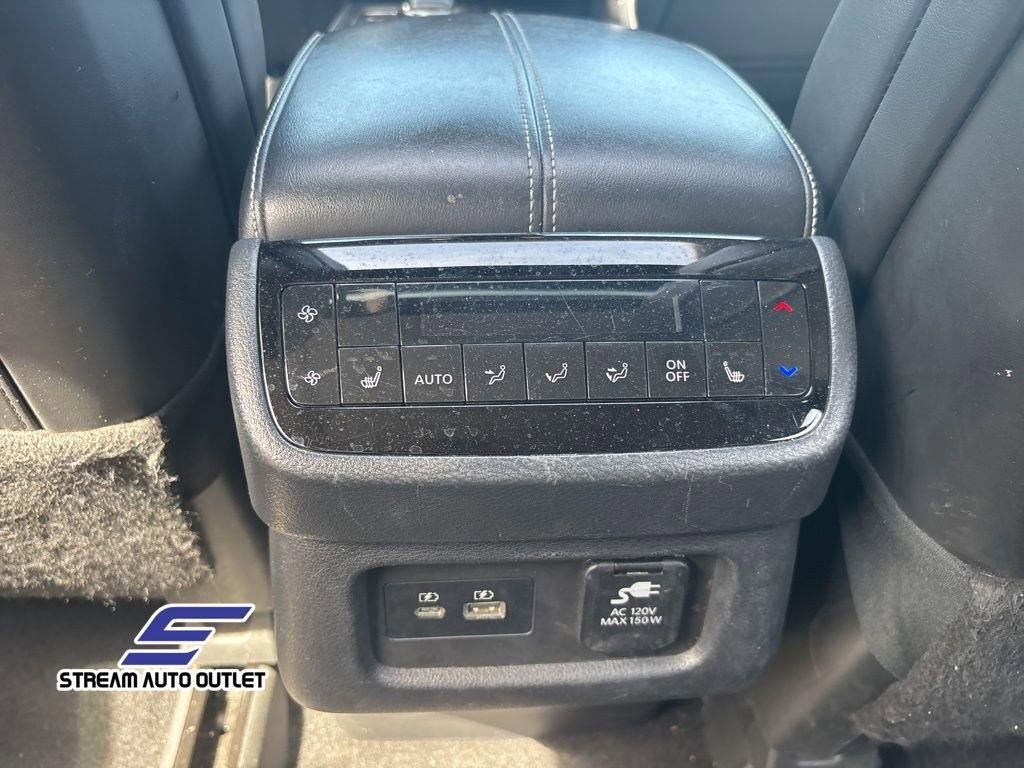 Used 2022 INFINITI QX60 Sensory w/ Cargo Package image 16