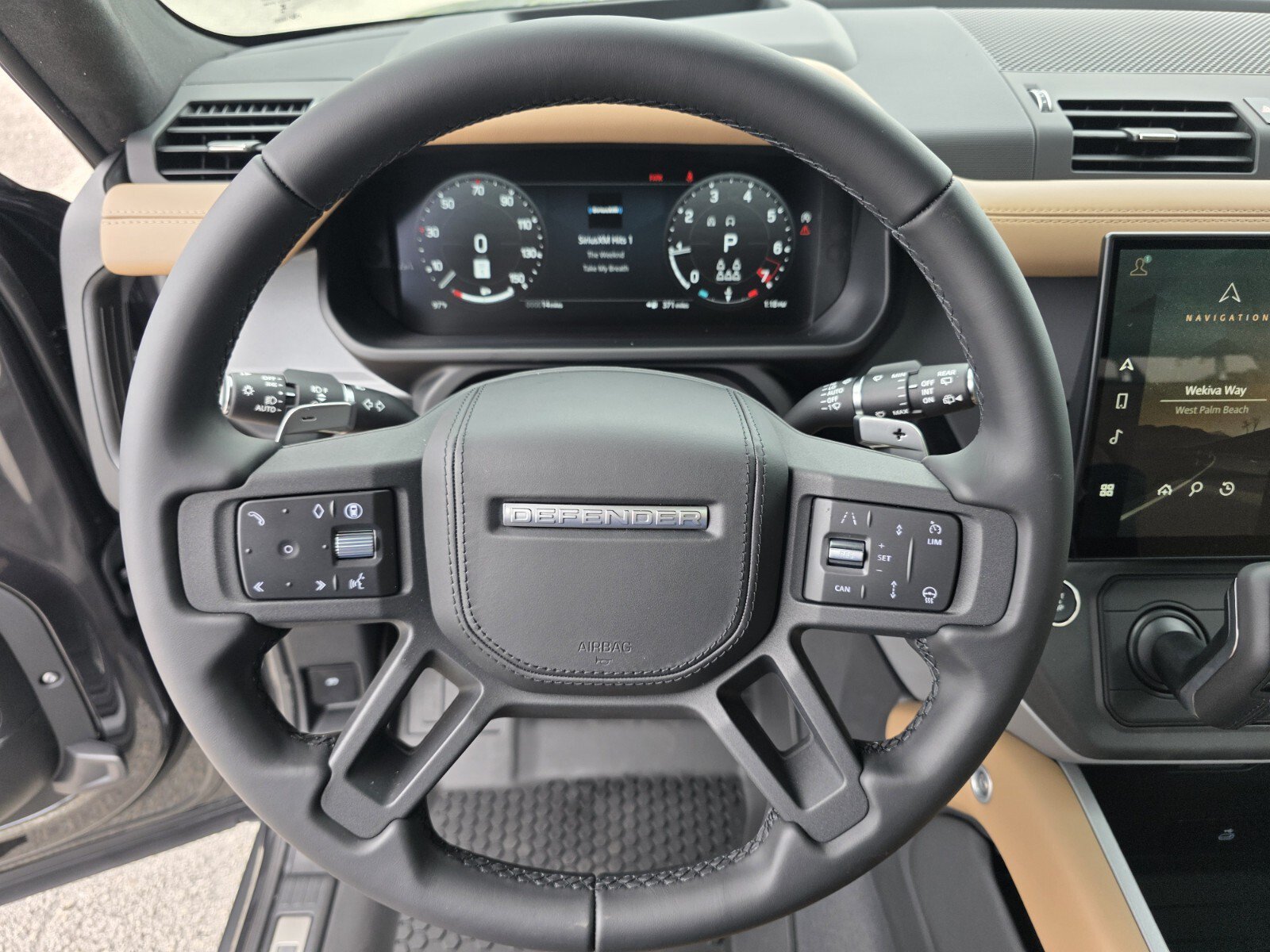 New 2026 Land Rover Defender 130 V8 AWD/4WD image 17