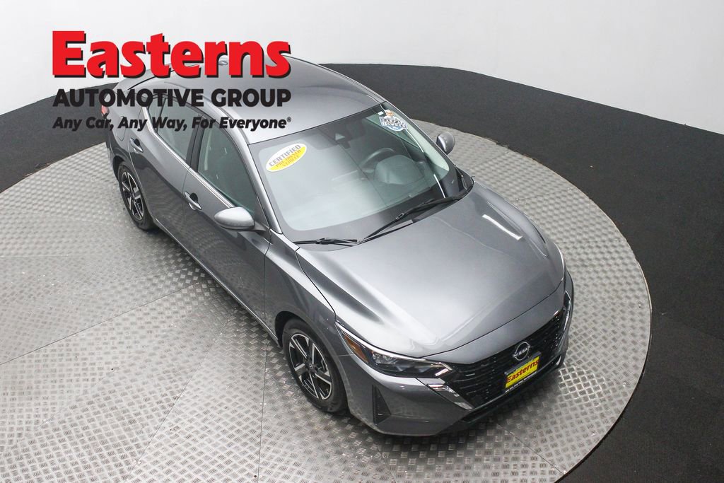 Used 2024 Nissan Sentra SV image 3