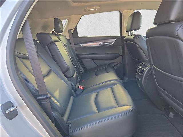 Used 2017 Cadillac XT5 Premium Luxury w/ LPO, Wheel Lock Package FWD image 21