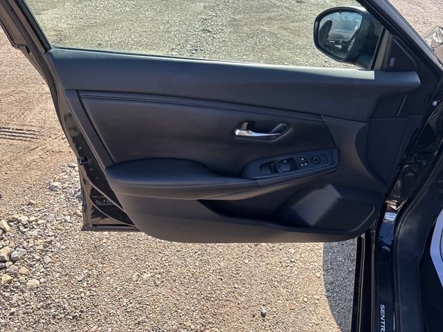 Used 2022 Nissan Sentra SV w/ Trunk Package FWD image 7
