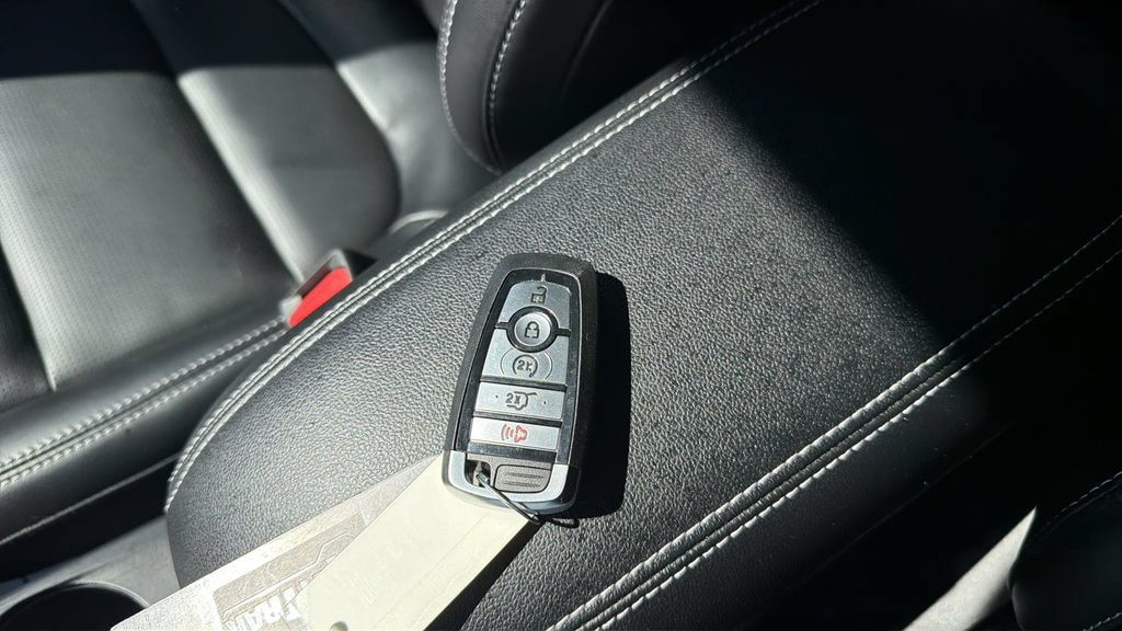 Used 2023 Ford Escape Platinum AWD/4WD image 42