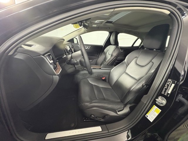 Used 2024 Volvo S60 B5 Plus image 7