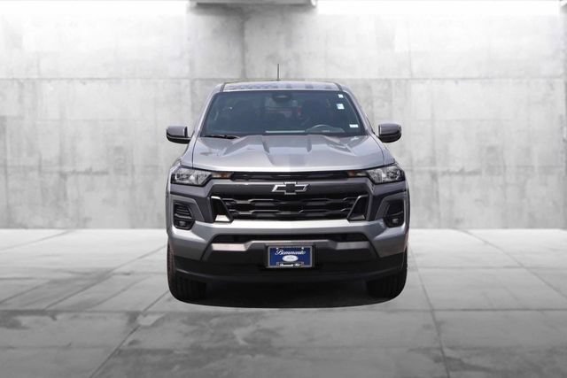 Used 2023 Chevrolet Colorado LT w/ LT Convenience Package II RWD image 4