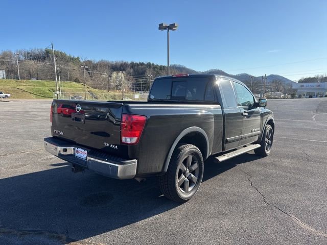 Used 2015 Nissan Titan SV w/ SV Value Truck Package AWD/4WD image 8