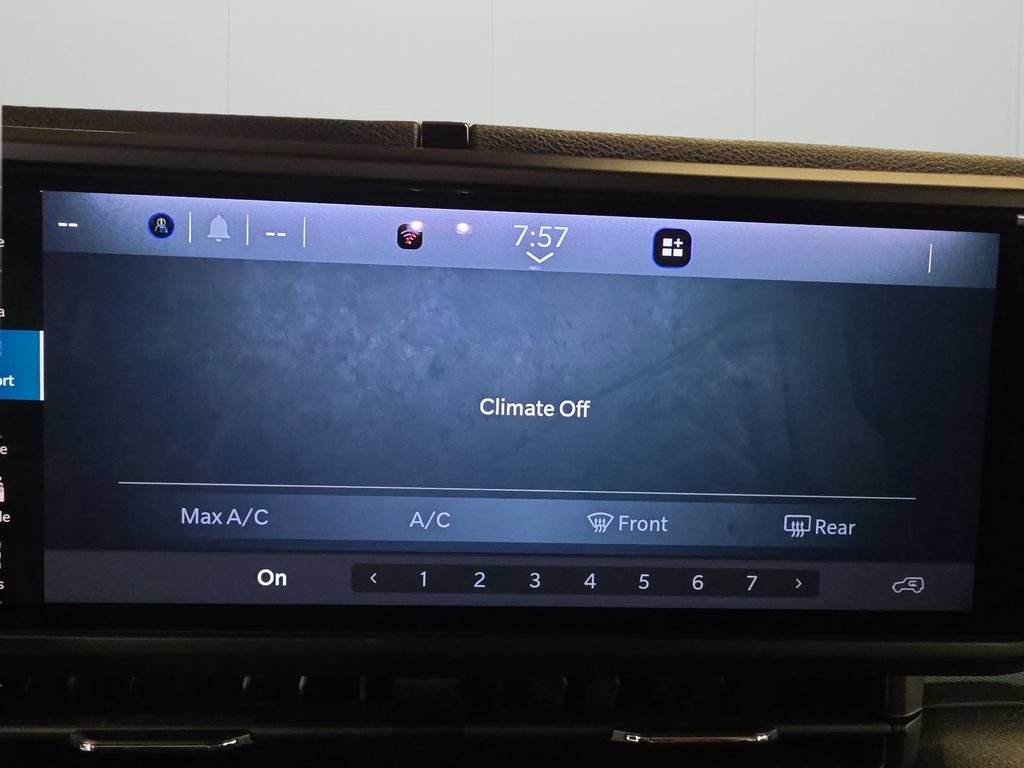Used 2024 Jeep Wrangler Unlimited Sport AWD/4WD image 12