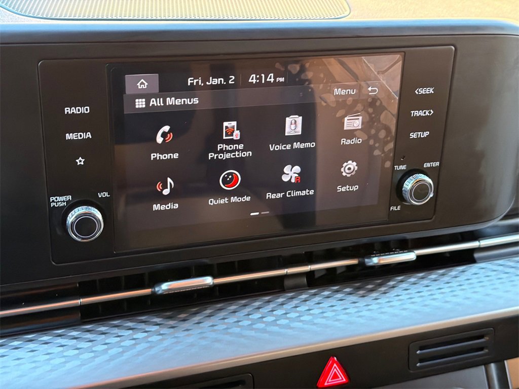 Used 2023 Kia Carnival LX image 26