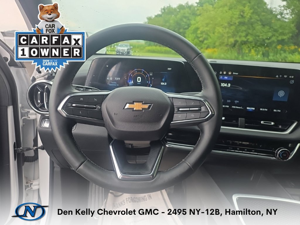 Used 2025 Chevrolet Equinox LT w/ Safety and Technology Package AWD/4WD image 3