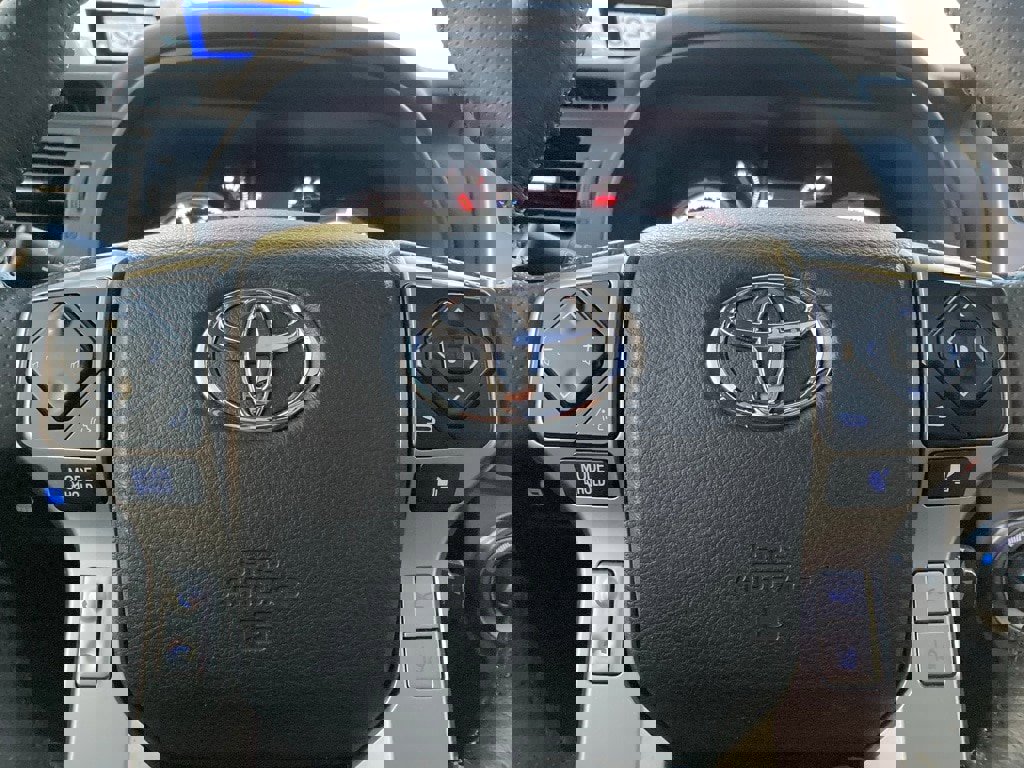 Used 2024 Toyota 4Runner Limited image 20