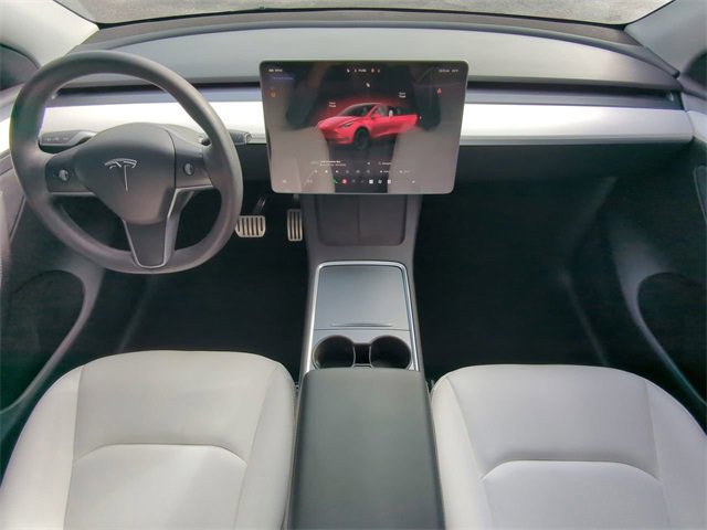 Used 2024 Tesla Model Y Performance image 18