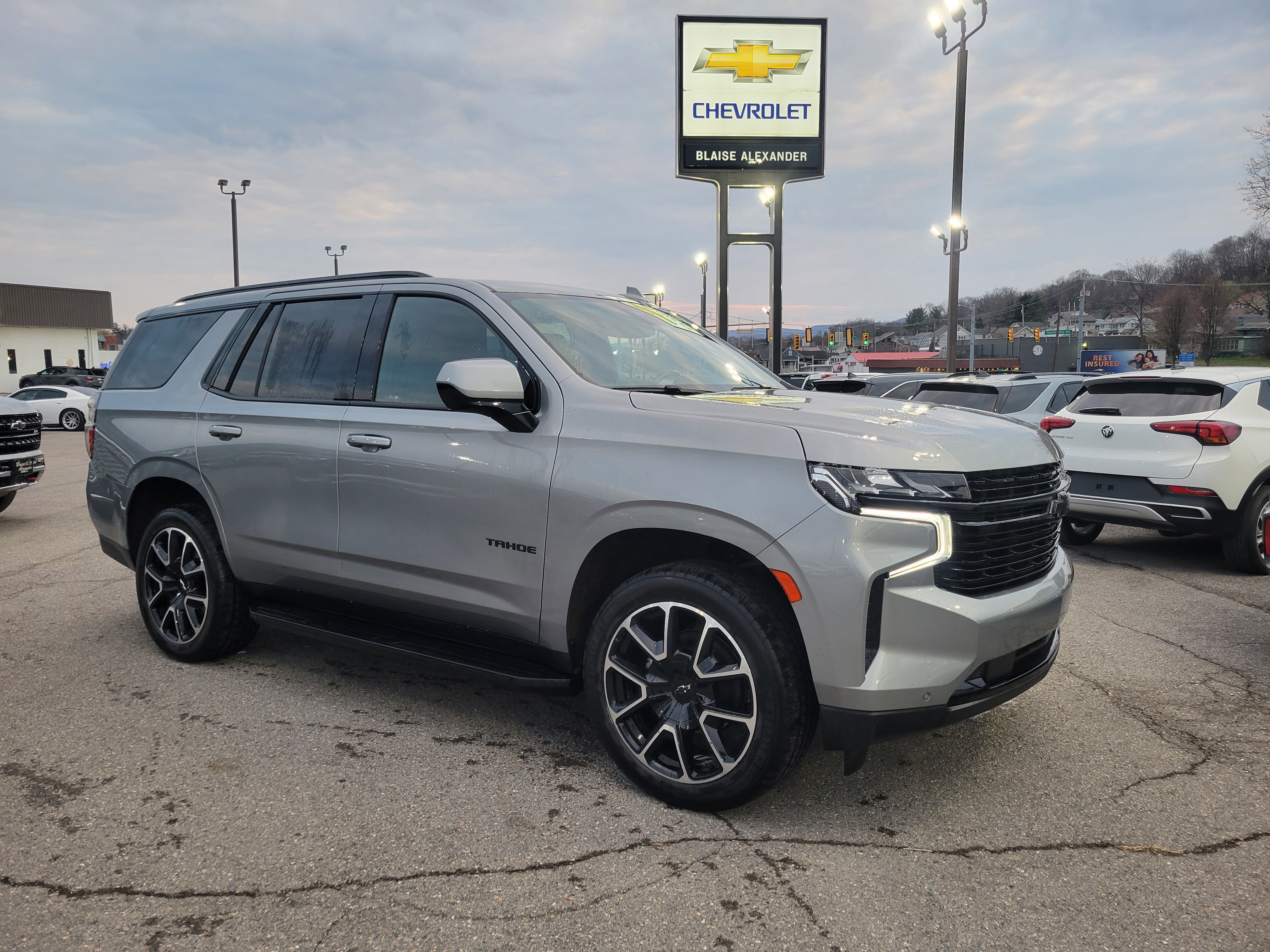 Used 2023 Chevrolet Tahoe RST AWD/4WD image 1