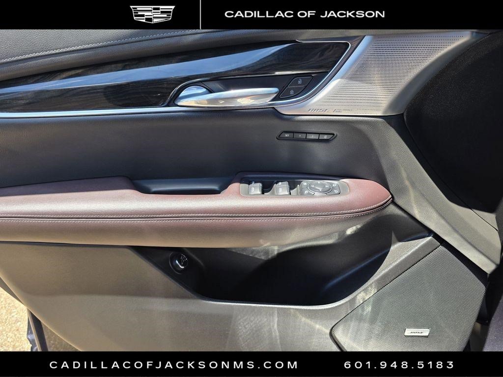 Certified 2022 Cadillac XT6 Premium Luxury w/ Technology Package AWD/4WD image 22