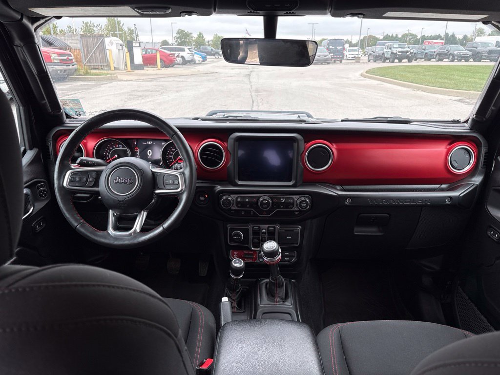 Used 2022 Jeep Wrangler Unlimited Rubicon w/ Dual Top Group AWD/4WD image 22