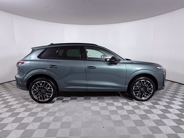 Certified 2026 Audi Q3 quattro 2.0T AWD/4WD image 9