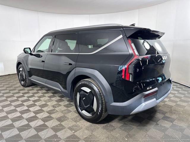 Used 2024 Kia EV9 Wind image 5