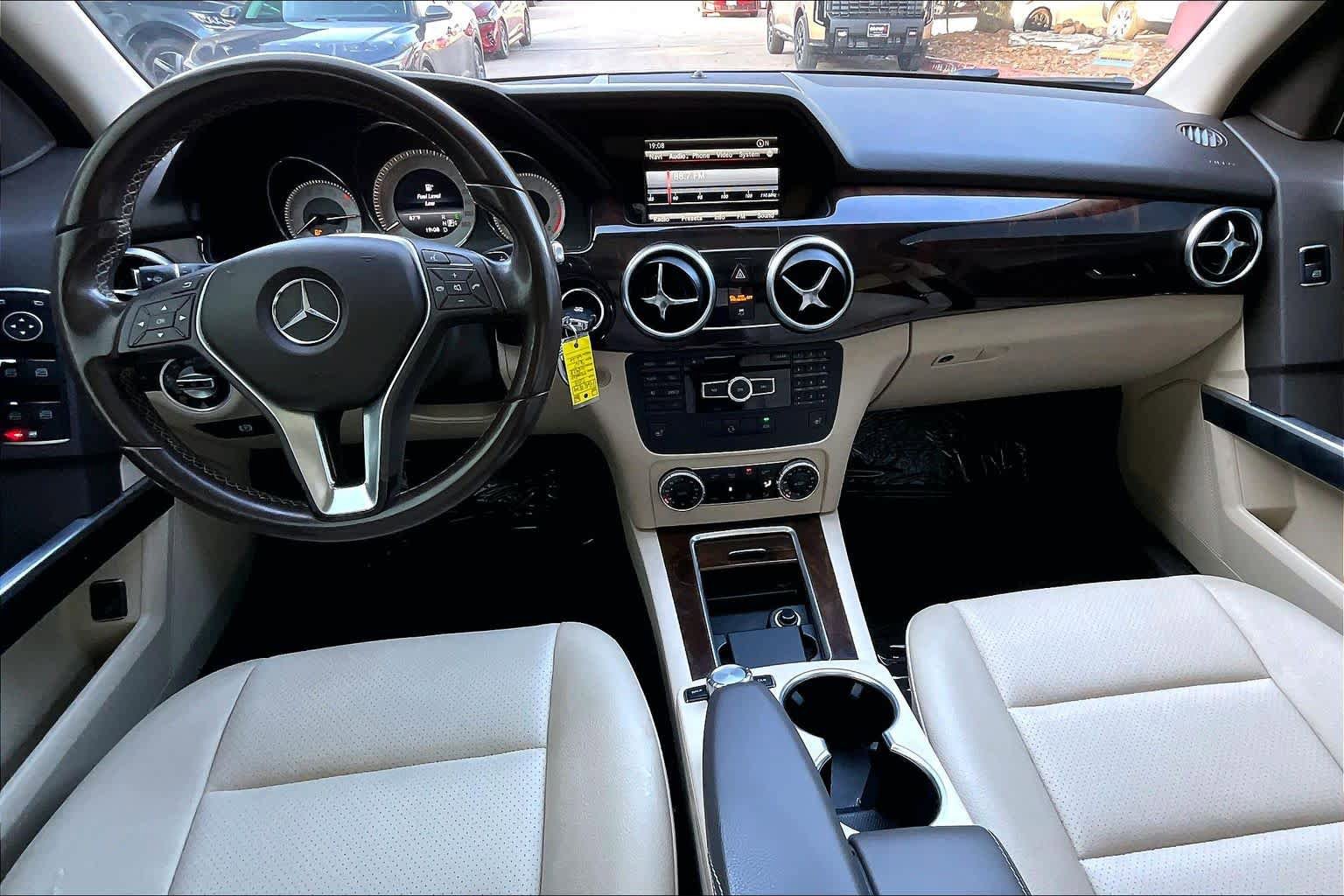 Used 2015 Mercedes-Benz GLK 350 2WD image 16
