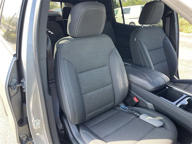 Used 2025 Chevrolet Traverse LT image 24