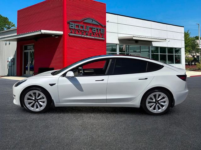 Used 2021 Tesla Model 3 Standard Range Plus image 2