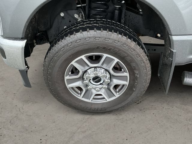 Certified 2025 Ford F350 Lariat w/ FX4 Off-Road Package AWD/4WD image 9
