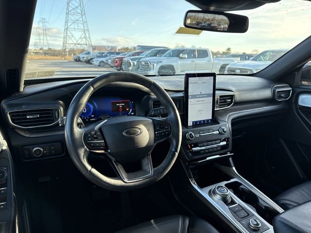 Used 2020 Ford Explorer Platinum w/ Premium Technology Package image 10