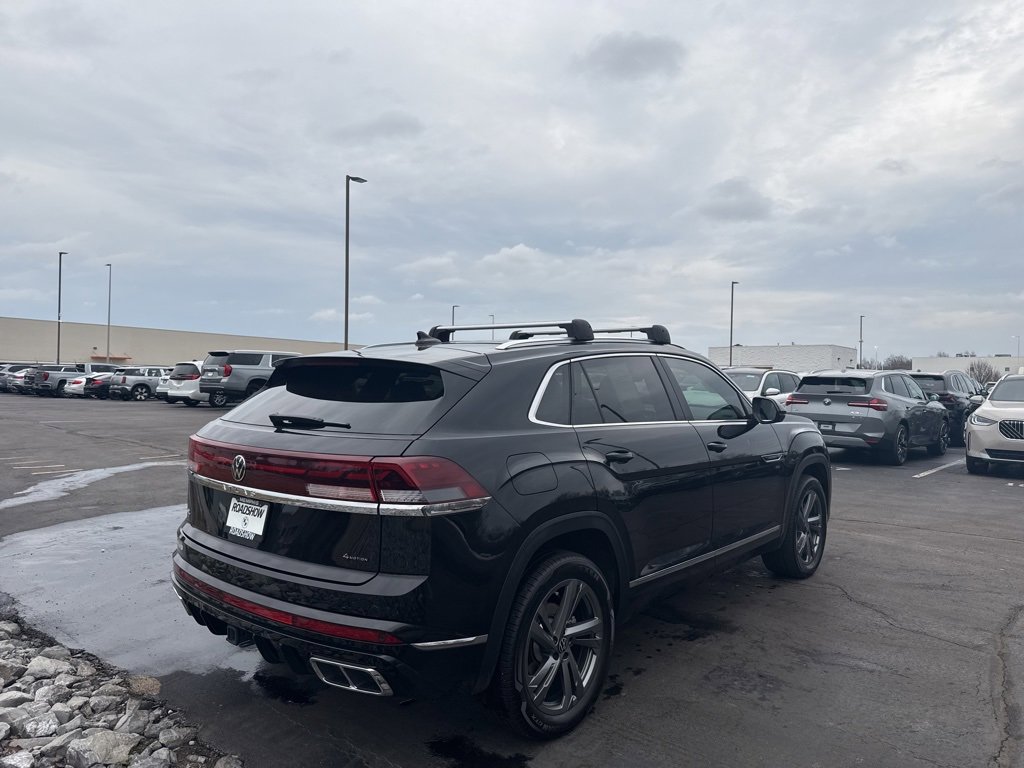 Used 2024 Volkswagen Atlas Cross Sport SEL R-Line image 5