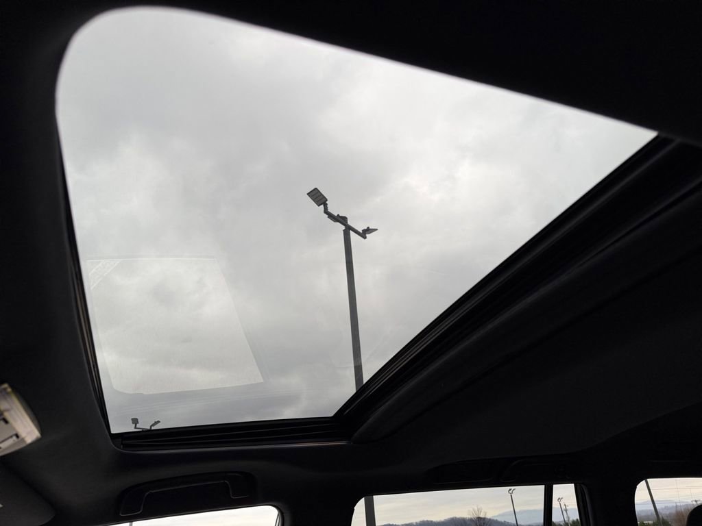 Used 2023 Lexus GX 460 Premium w/ Premium Package image 26