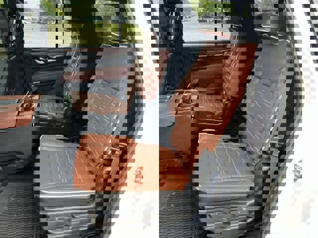 Used 2024 GMC Yukon Denali Ultimate image 29