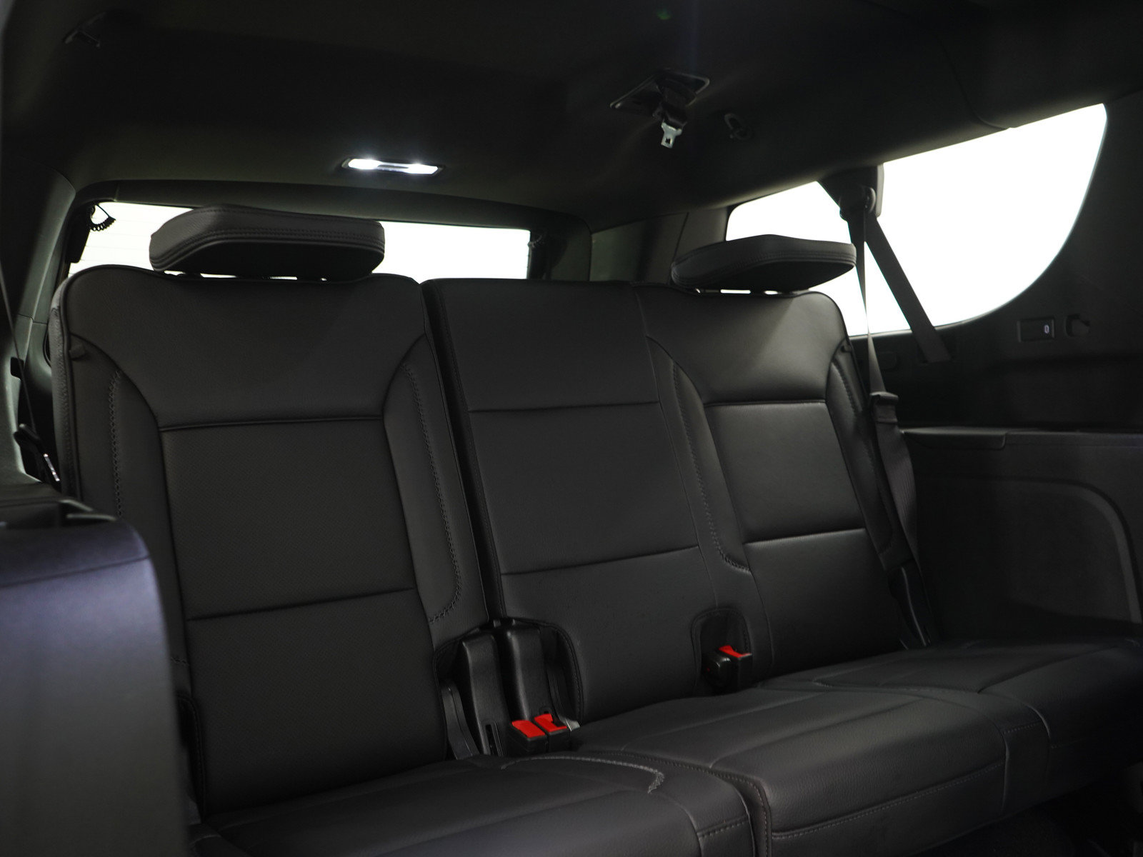 Used 2025 GMC Yukon XL Denali w/ Denali Reserve Package AWD/4WD image 15