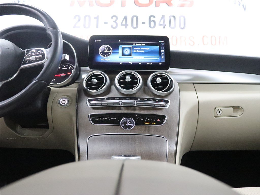 Used 2020 Mercedes-Benz C 300 4MATIC Sedan image 25