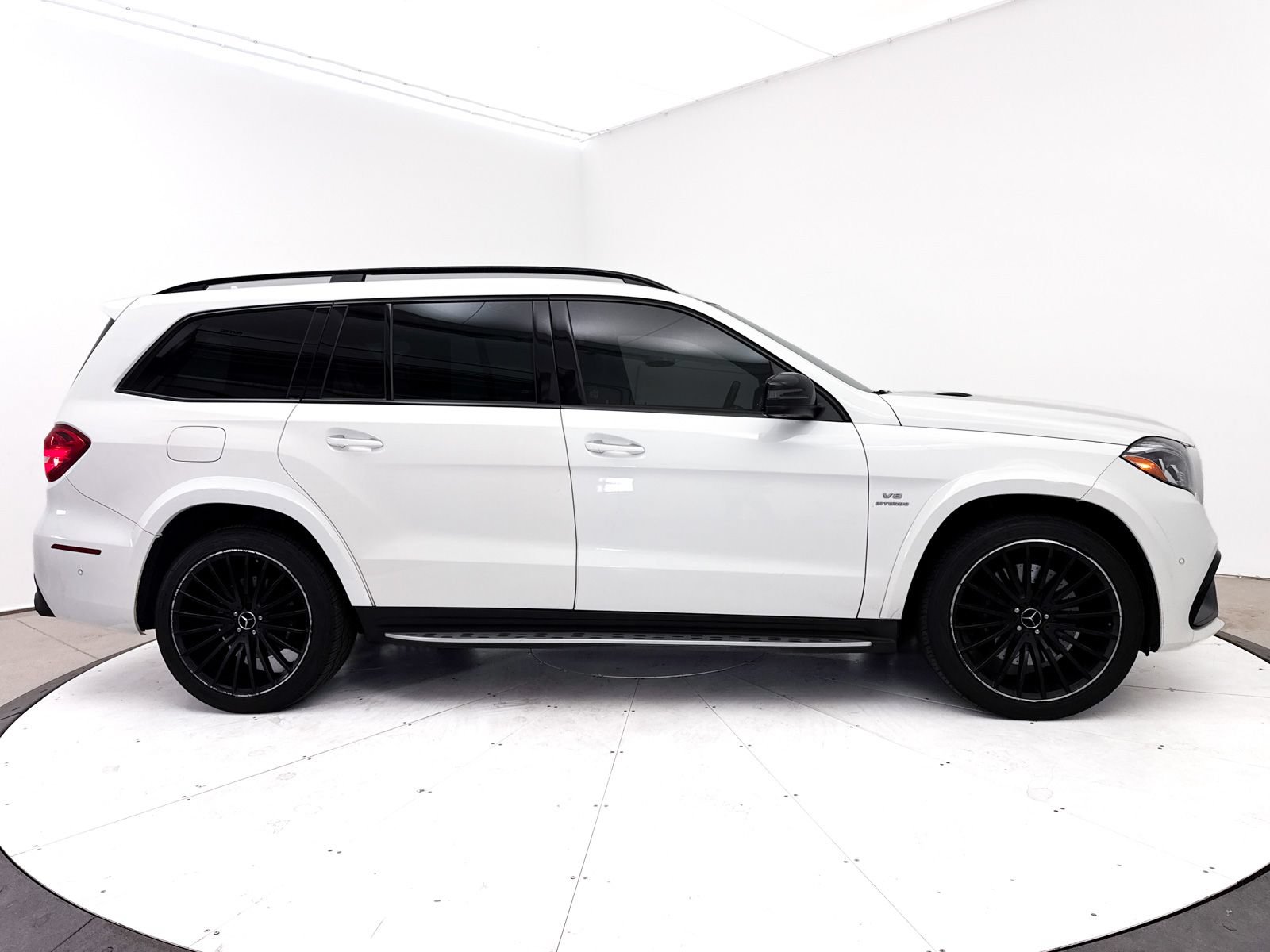 Used 2018 Mercedes-Benz GLS 63 AMG 4MATIC image 40