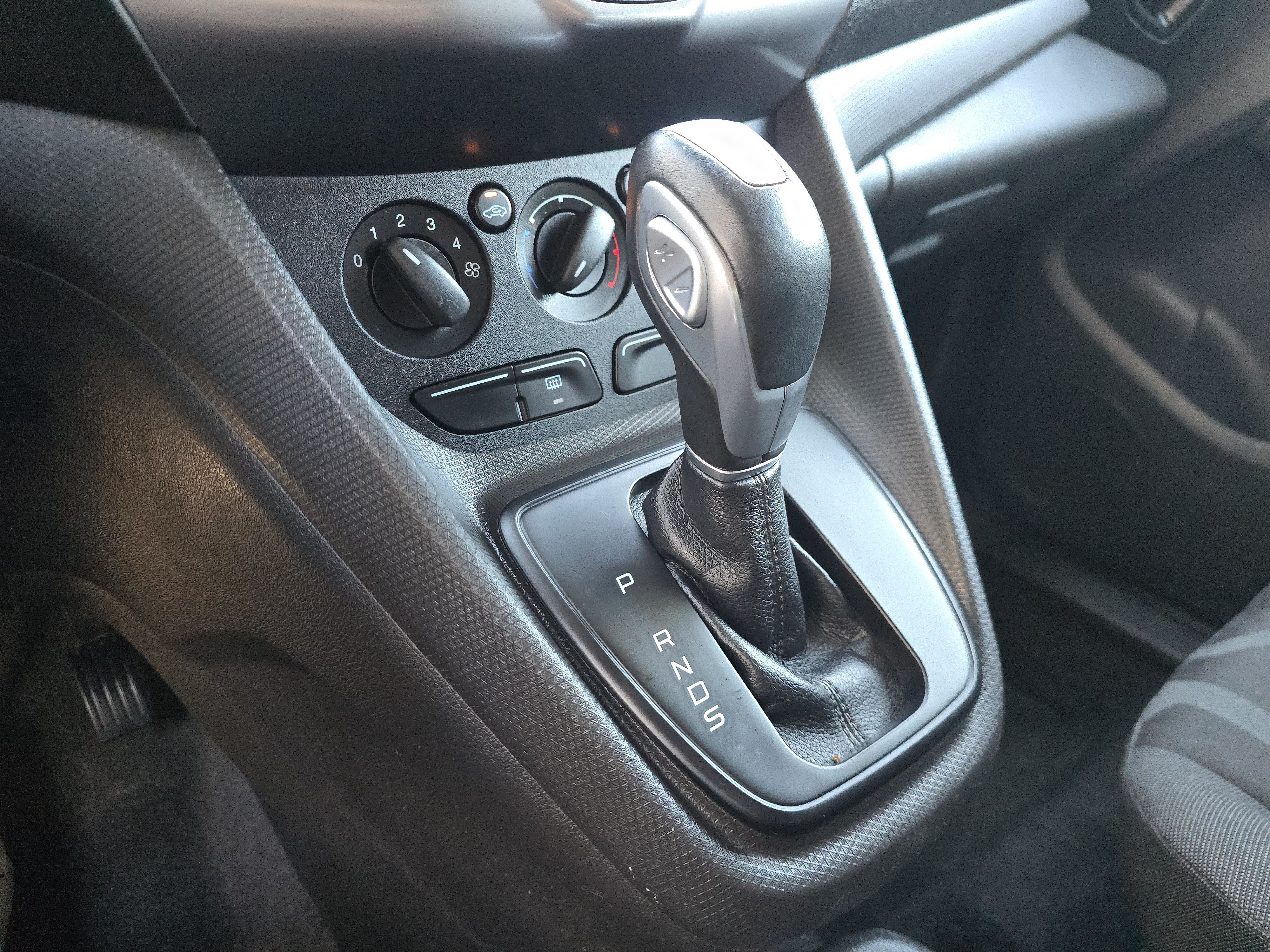 Used 2014 Ford Transit Connect XLT FWD image 24