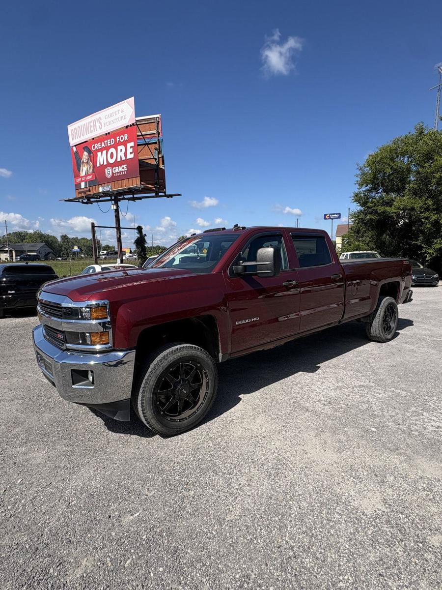 Used 2015 Chevrolet Silverado 2500 LT w/ Z71 Package, Off-Road AWD/4WD image 2