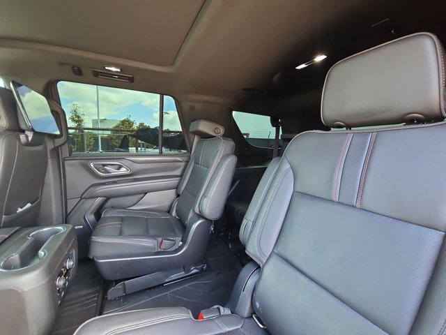 Used 2021 Chevrolet Tahoe RST w/ Luxury Package AWD/4WD image 18