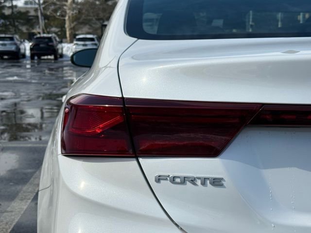 Used 2023 Kia Forte LXS w/ LXS Technology Package image 17