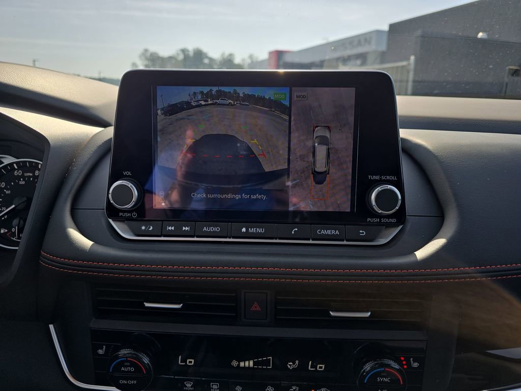 Used 2025 Nissan Rogue SV image 26