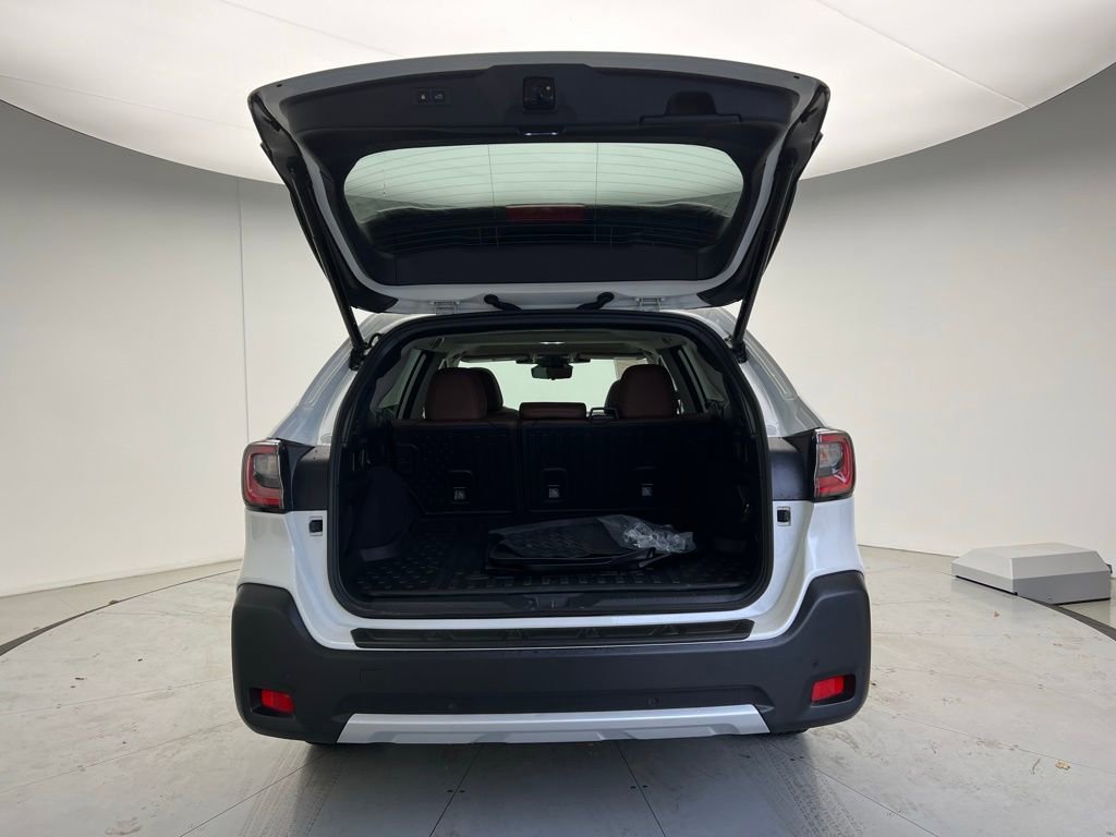 Used 2025 Subaru Outback Touring XT w/ Popular Package #2 image 5