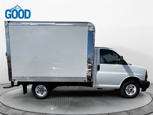 Used 2022 GMC Savana 3500 w/ Power Convenience Package image 6