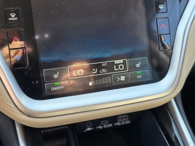 Used 2025 Subaru Outback Premium AWD/4WD image 30