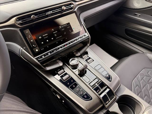 New 2026 Aston Martin Vanquish Convertible image 21