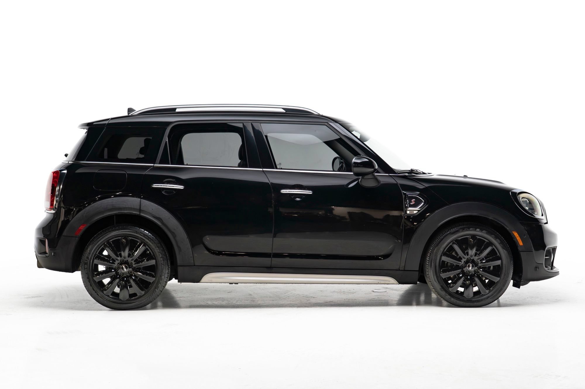 Used 2018 MINI Cooper Countryman S FWD image 7