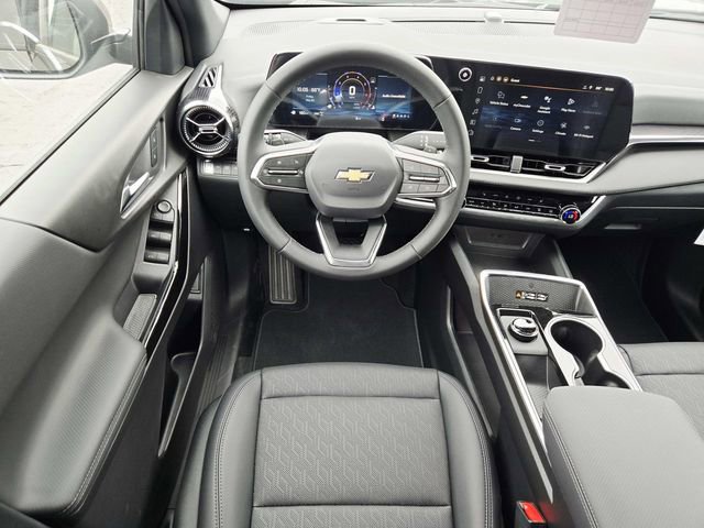 New 2026 Chevrolet Equinox LT w/ Convenience Package II AWD/4WD image 7
