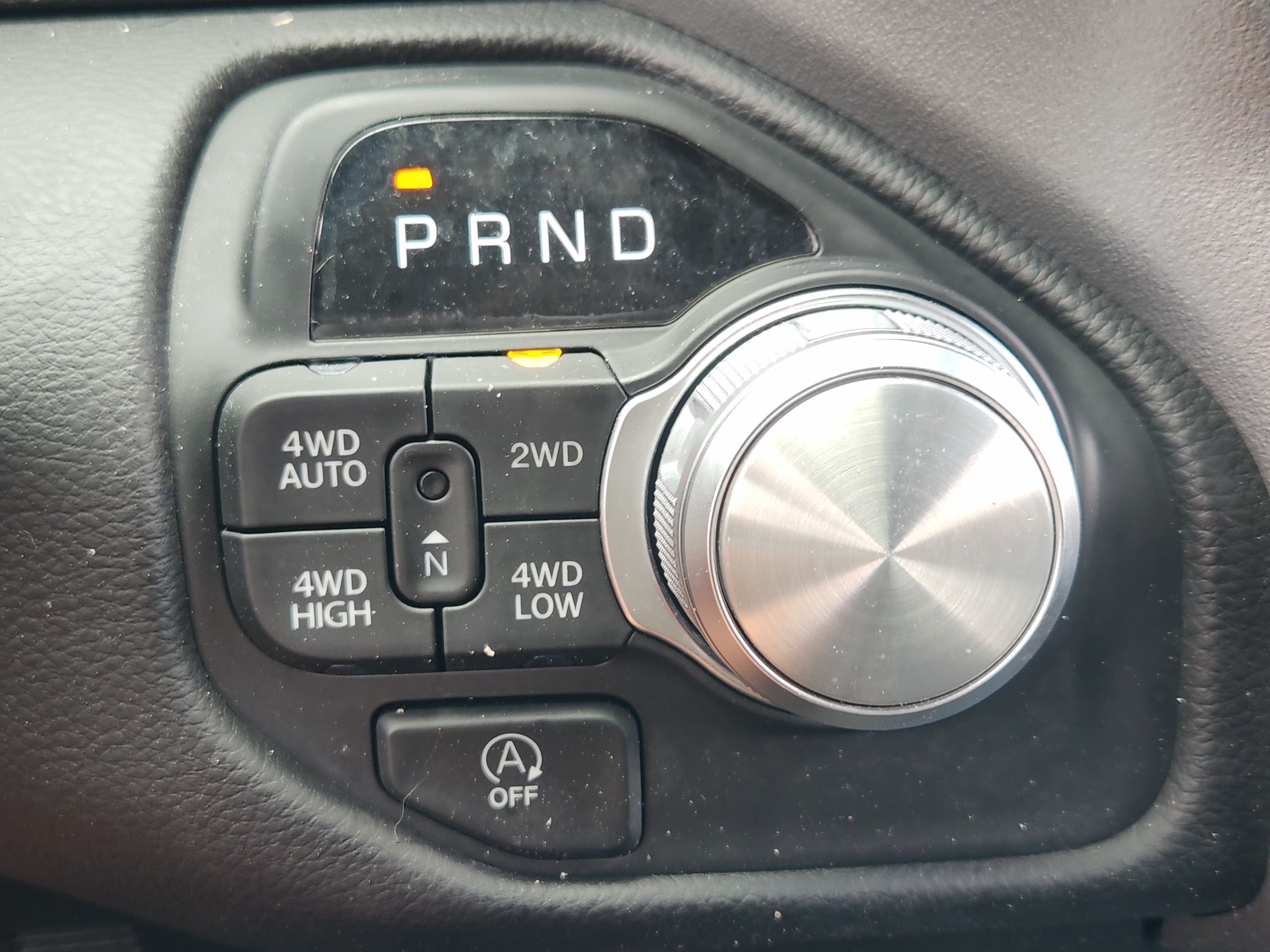 Used 2025 RAM 1500 Laramie AWD/4WD image 21