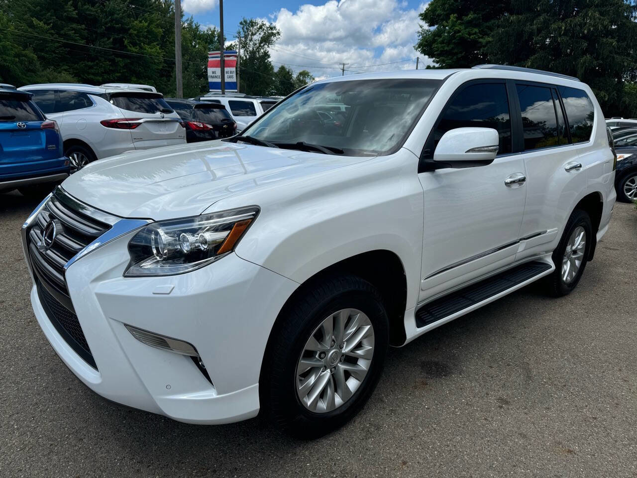 Used 2014 Lexus GX 460 image 2