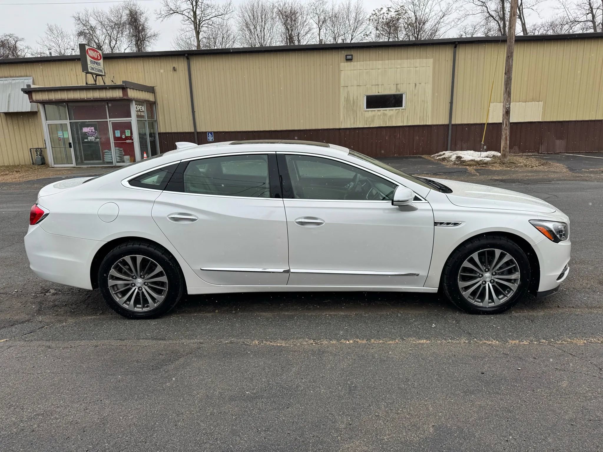 Used 2019 Buick LaCrosse Essence w/ Sun and Shade Package image 4