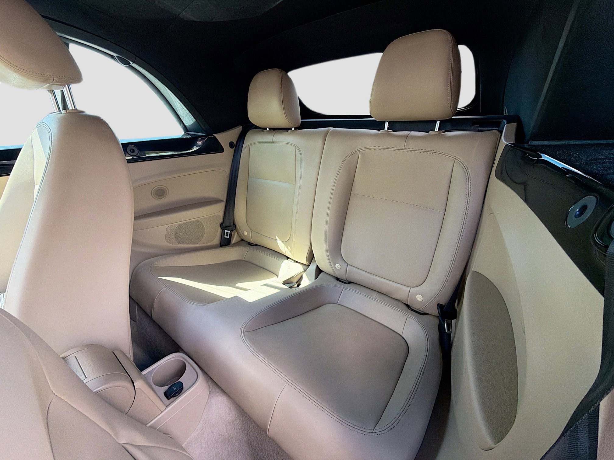 Used 2014 Volkswagen Beetle 2.5 image 17