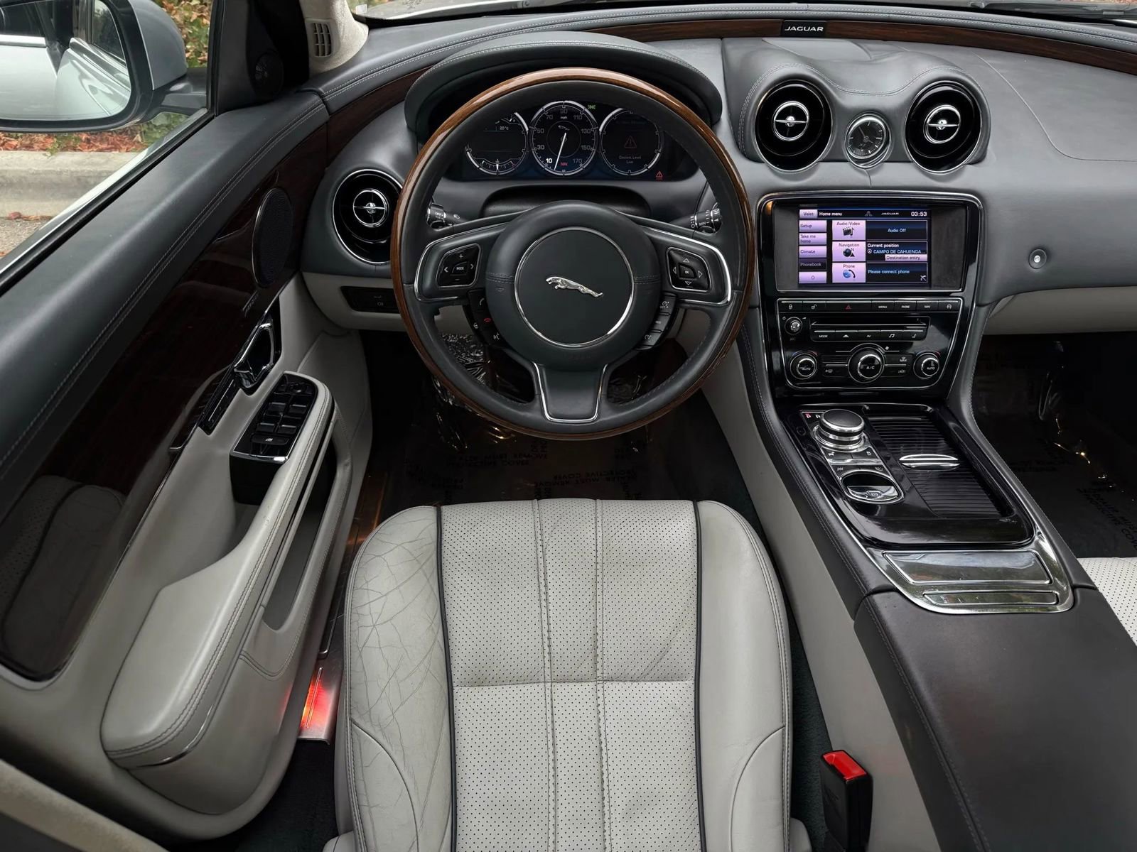 Used 2014 Jaguar XJ L Portfolio image 20