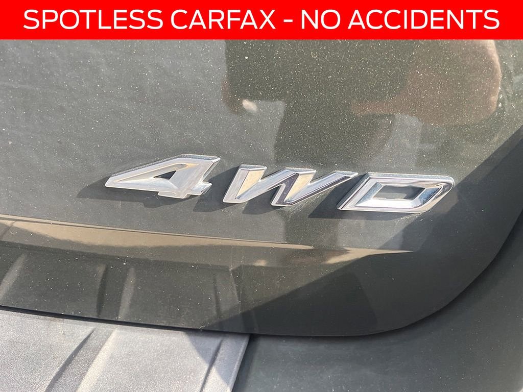 Used 2023 Ford Explorer XLT w/ Equipment Group 202A image 5